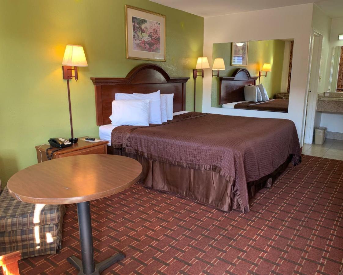 Royal Regency Inn Rock Hill Exterior foto